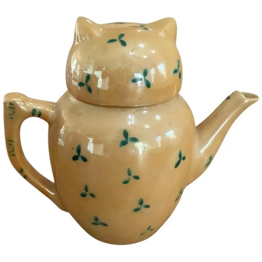 Vintage Pier 1 Whimsical Decorative Small Owl Teapot. Home Decor & Accents.